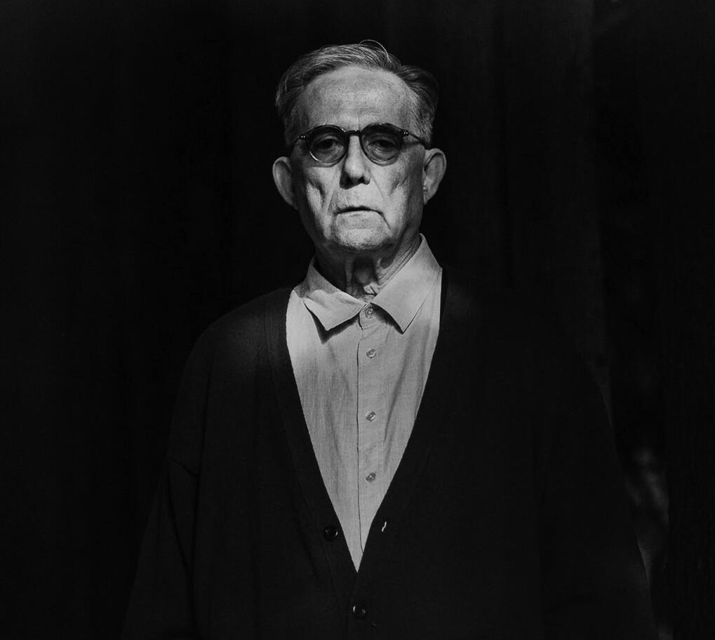 Fósforo #80 "A poeira levada pelo vento" Joaquim Manuel Magalhães Sábado, 9 de Junho de 2018 Jardim do Beau Séjour