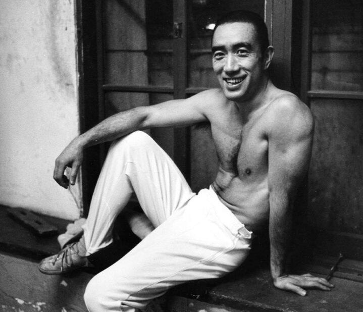 Fósforo #104 "O marinheiro que perdeu as graças do mar" Yukio Mishima Quinta-feira, 1 de Julho de 2021 49 Galeria Zé dos Bois